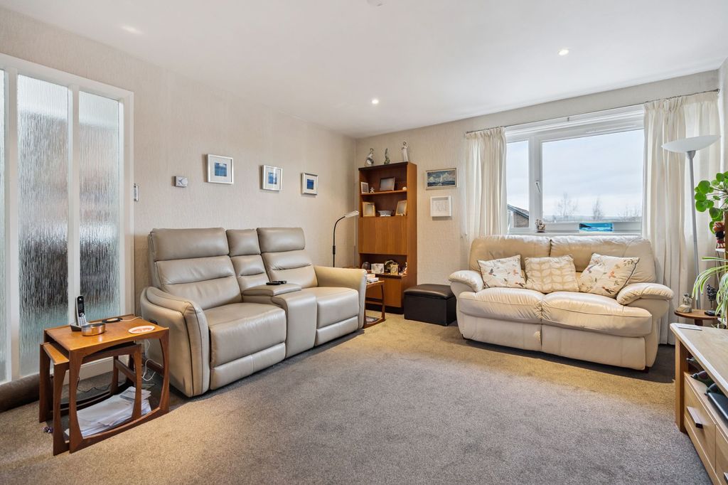 Additional image 2 of 2 bed flat for saleBuchan Drive, Dunblane FK15