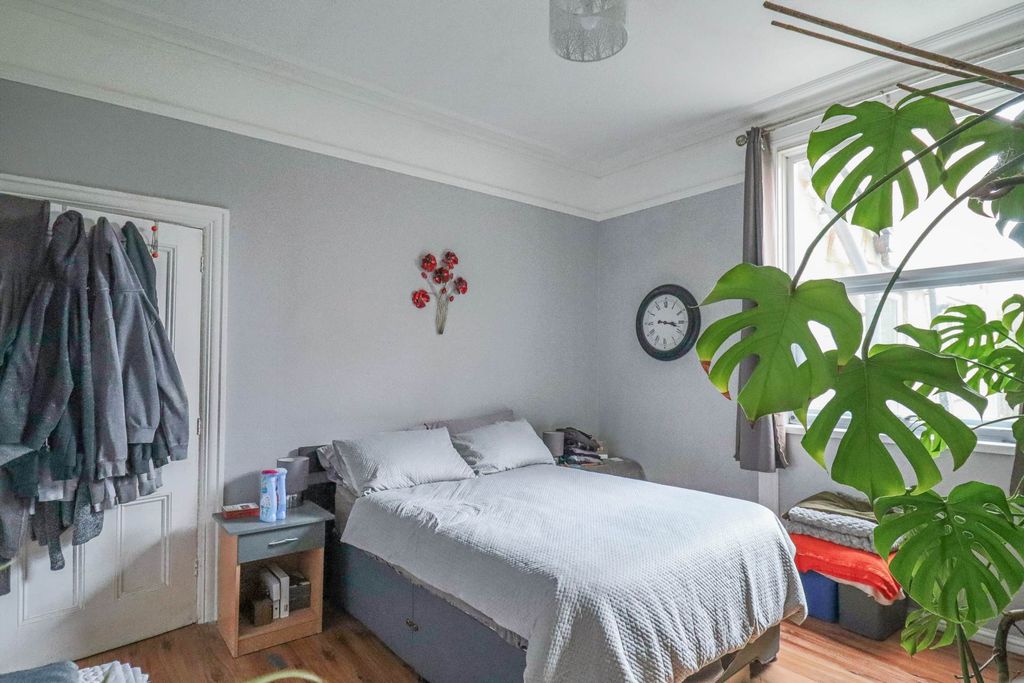 Additional image 5 of 2 bed flat for saleSevern Avenue, South Ward BS23