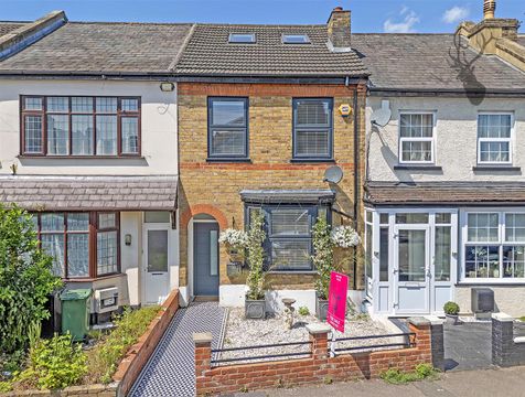 Grove Road, Chingford E4