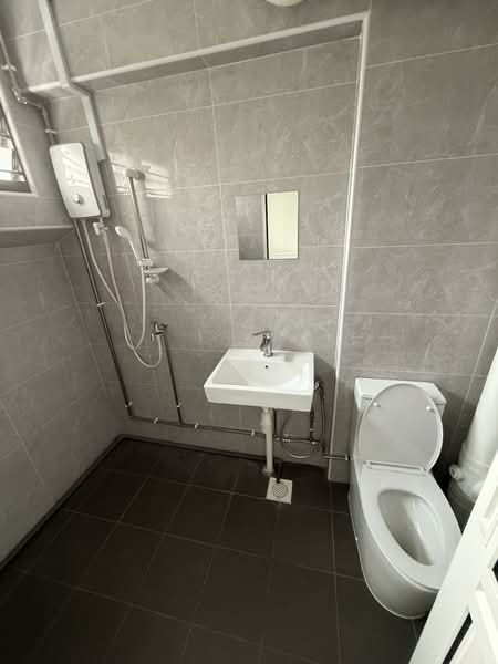 715 Jurong West Street 71 photo 4