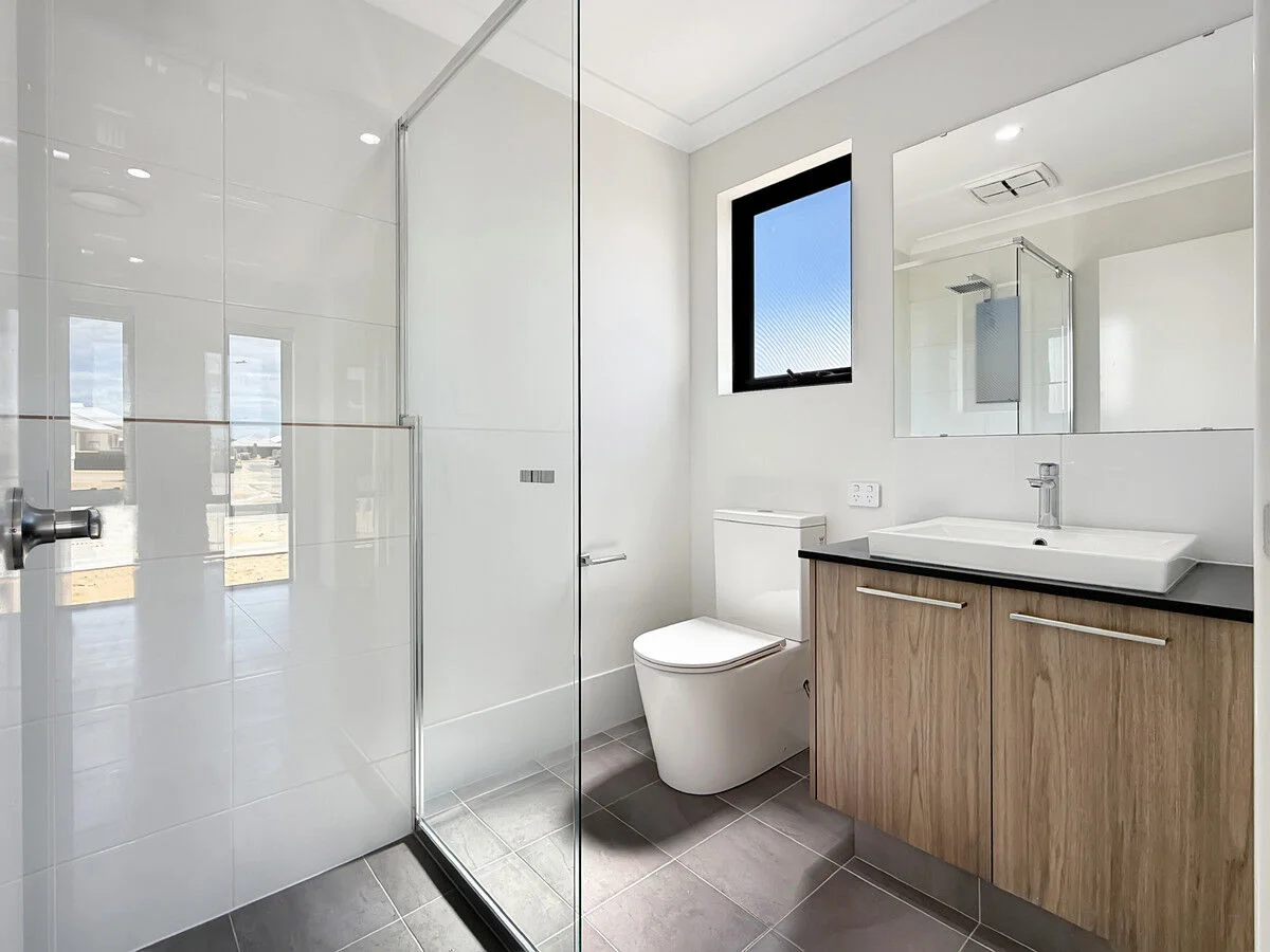 Additional image 8 of 2 Kembla Way, Lakelands WA 6180