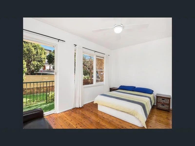 2/4A Carr Street, Coogee NSW 2034