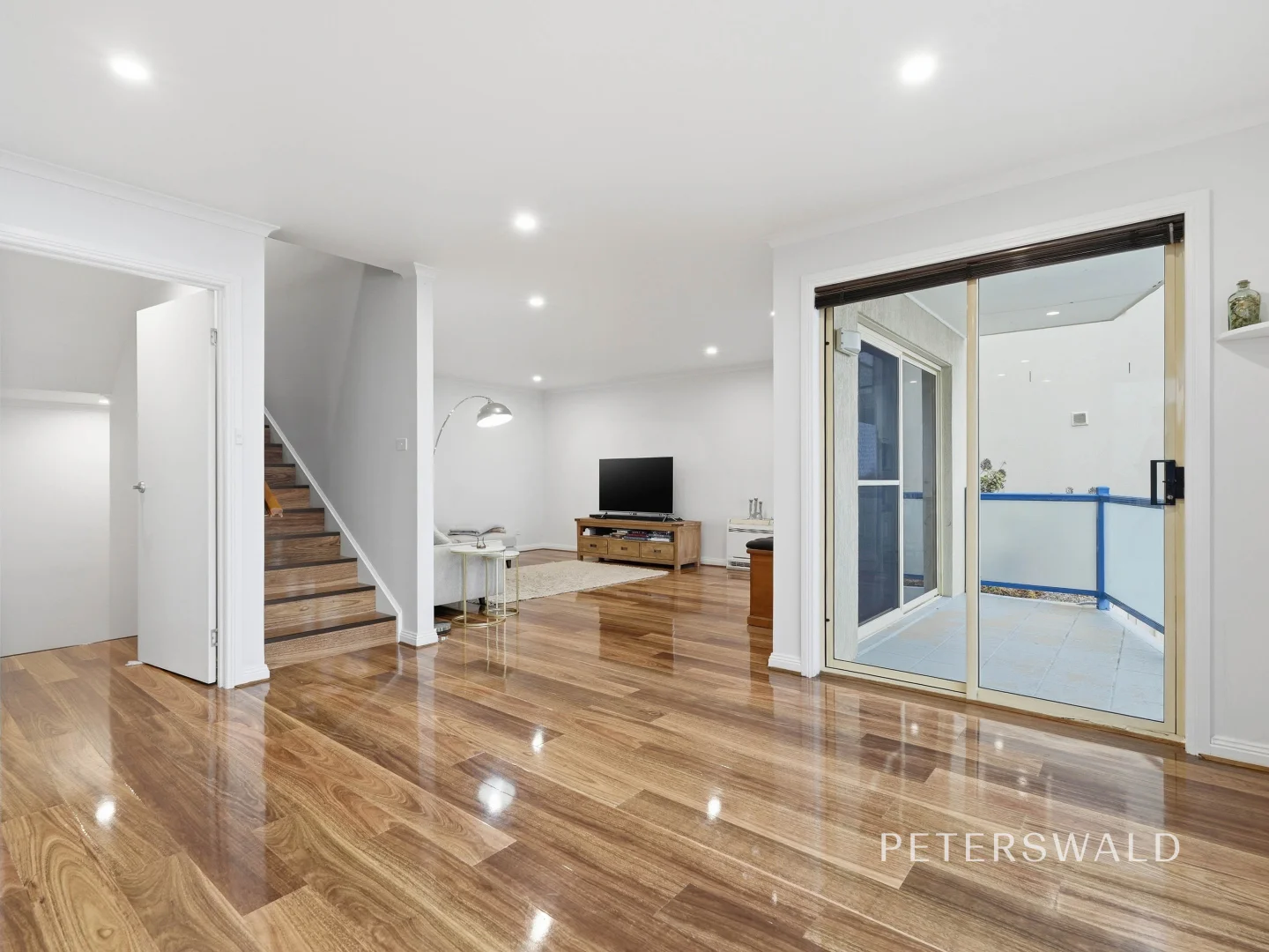 4/54 Nicholas Dr, Sandy Bay TAS 7005 photo 2