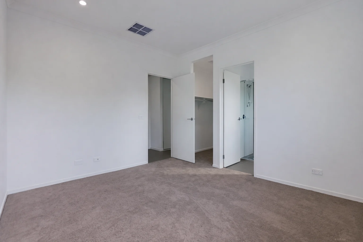 Additional image 5 of 213 Highlander Dr, Craigieburn VIC 3064