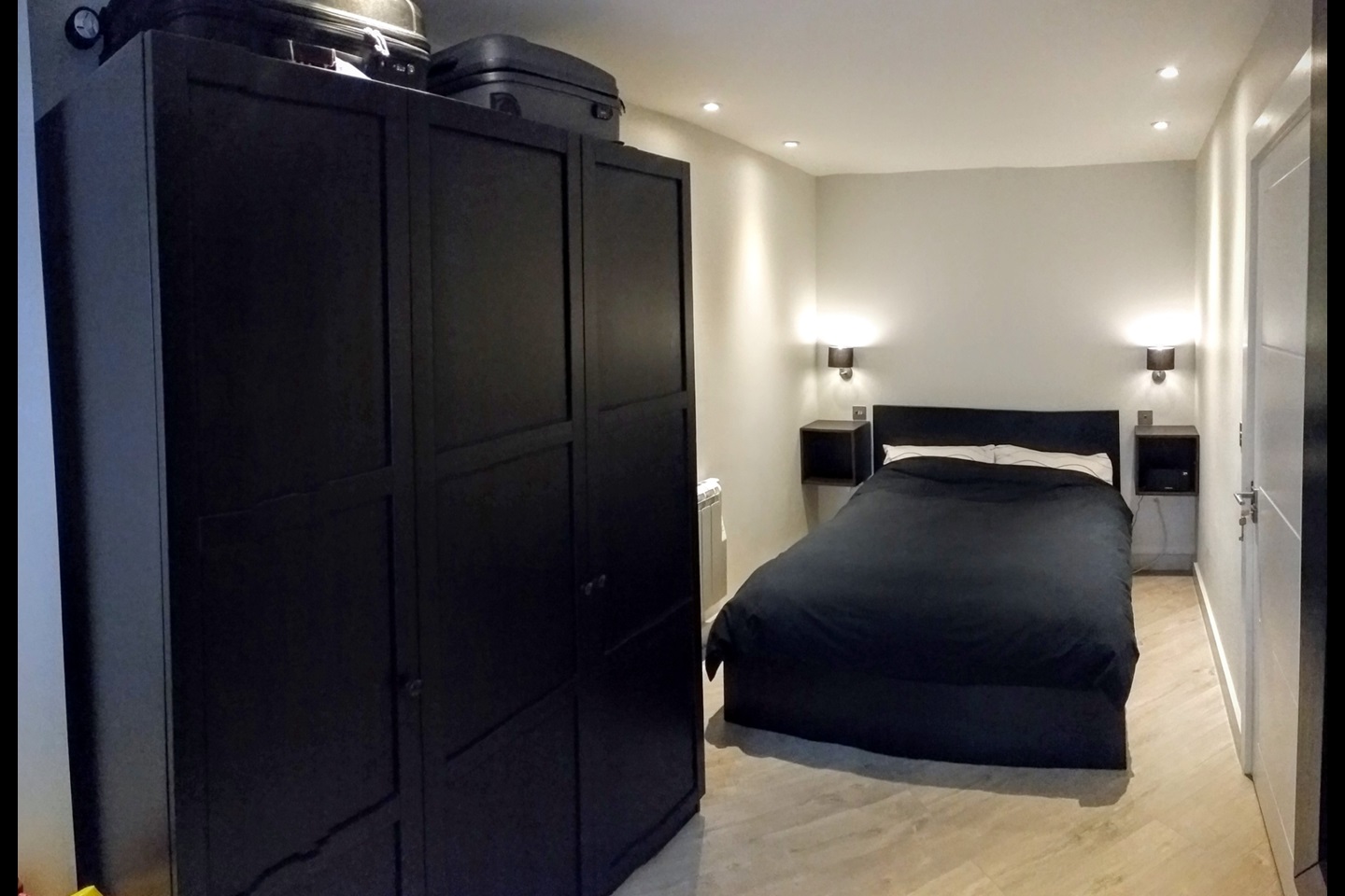 1 Bed Flat, London, E1, N1 7GU photo 3