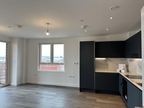 373 Horn Lane, Acton, London W3