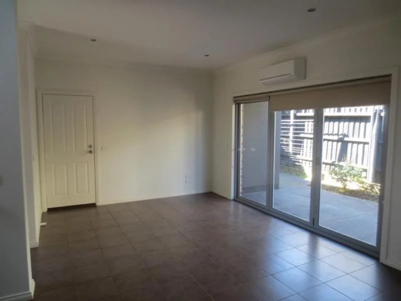 Additional image 2 of 2/34 Waiora Road, Rosanna VIC 3084