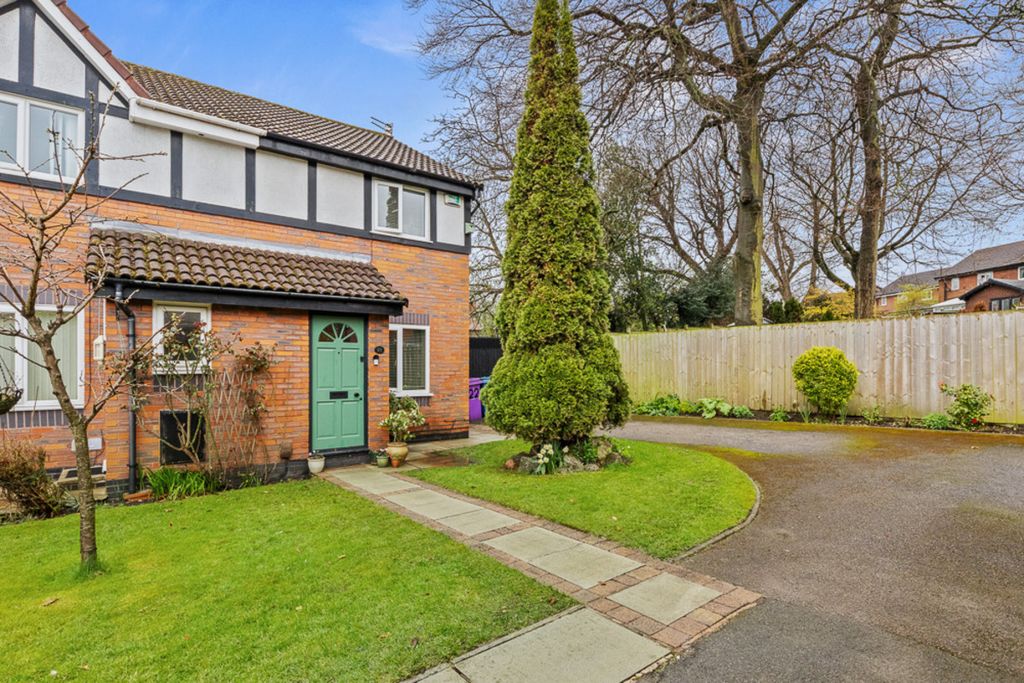 2 bed semi-detached house for saleSwan Crescent, Liverpool L15