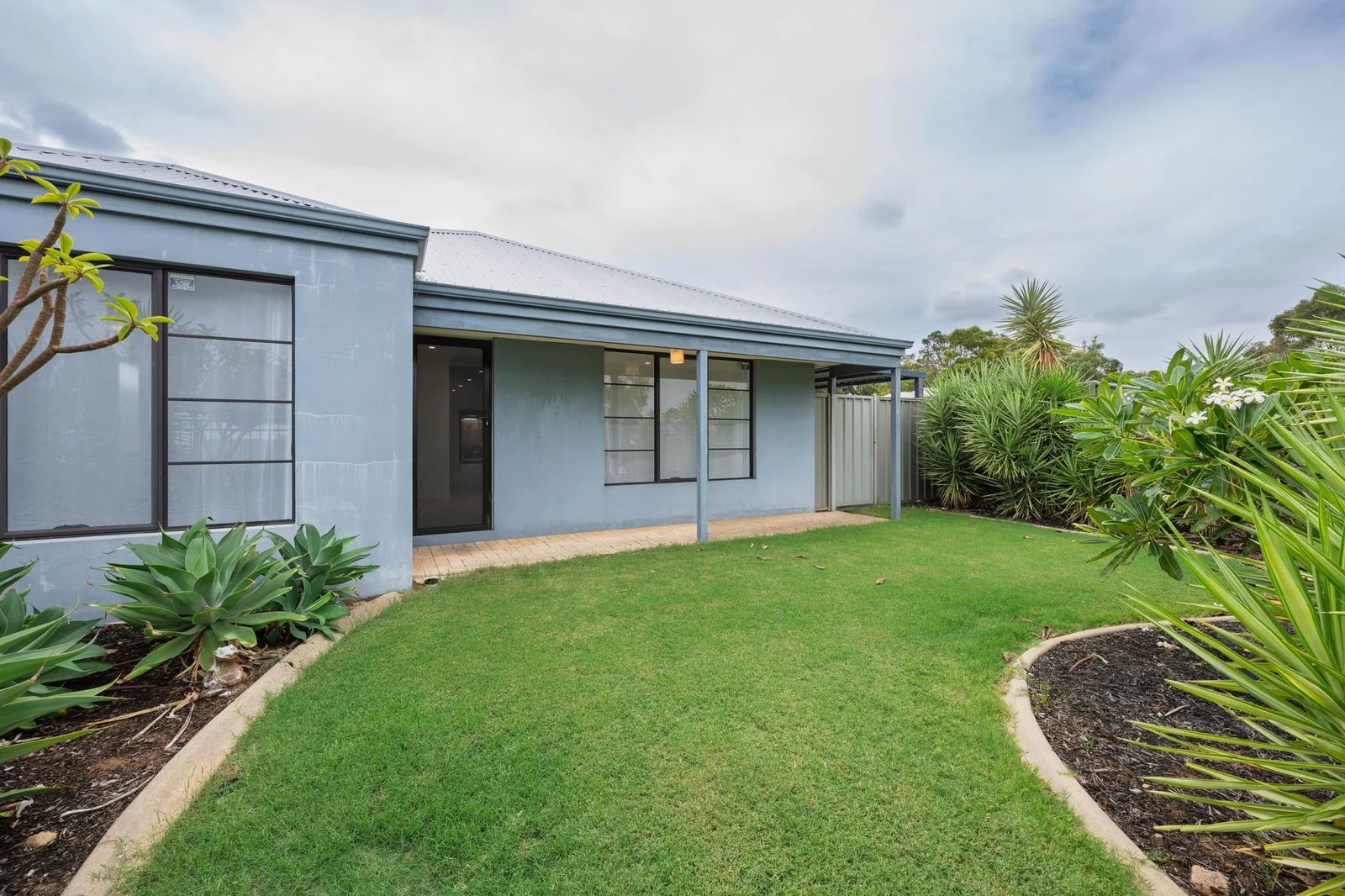 33 Wallingford Crescent, Wellard WA 6170