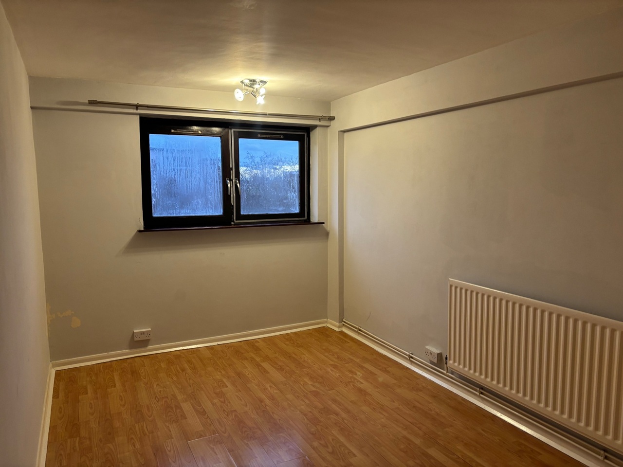 2 Bed Flat, Albert Starr House, SE8, N1 7GU photo 4