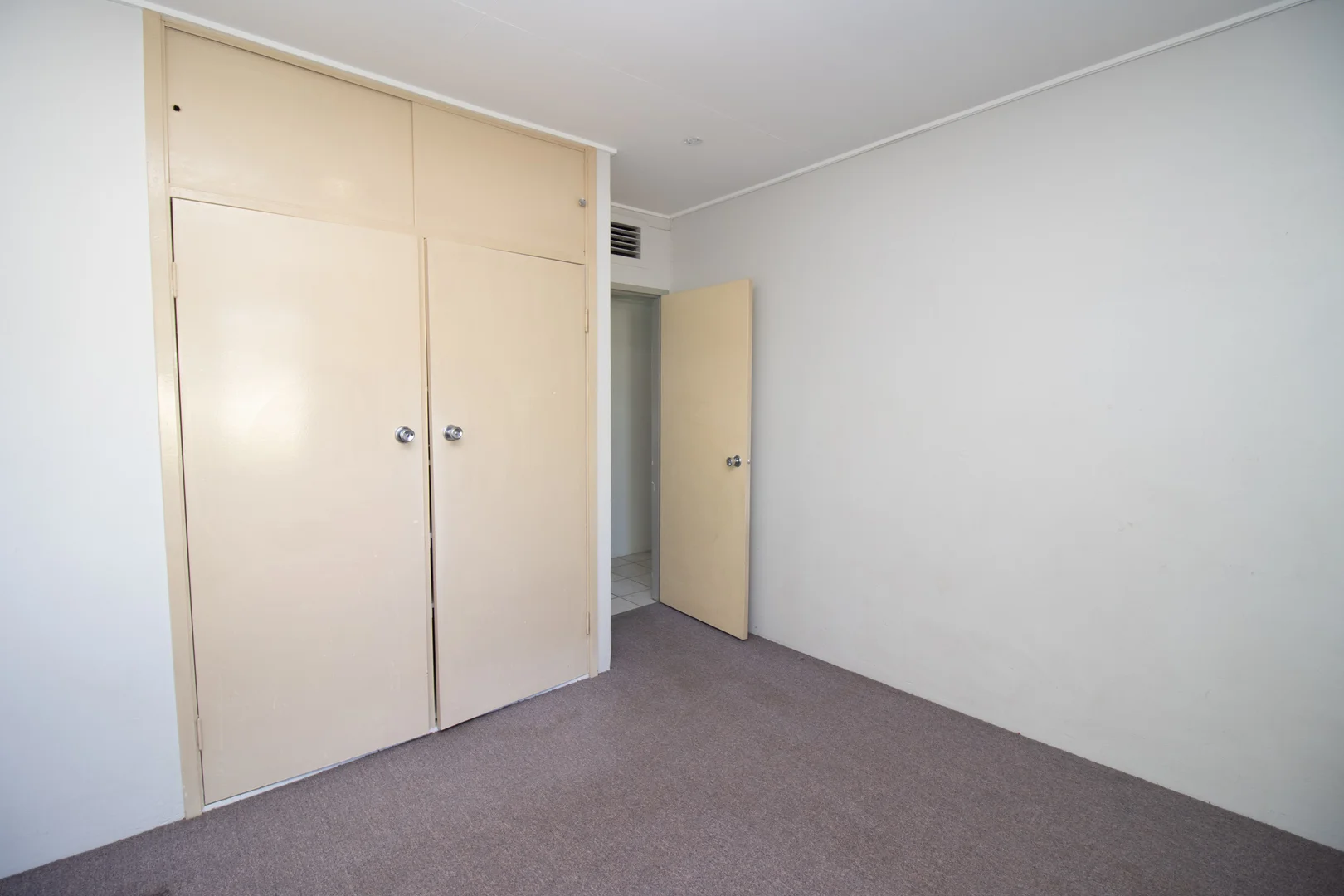 Additional image 4 of 4/2 Daphne Street, Mount Isa QLD 4825