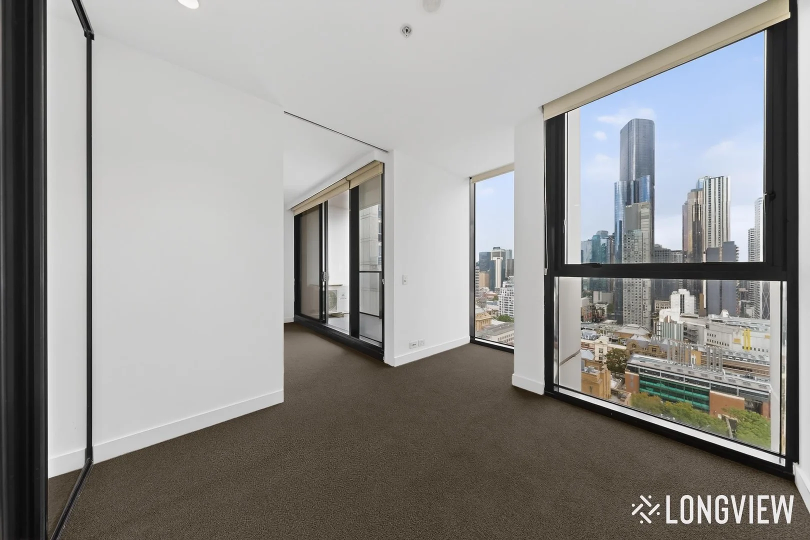 2009/33 Mackenzie Street, Melbourne VIC 3000
