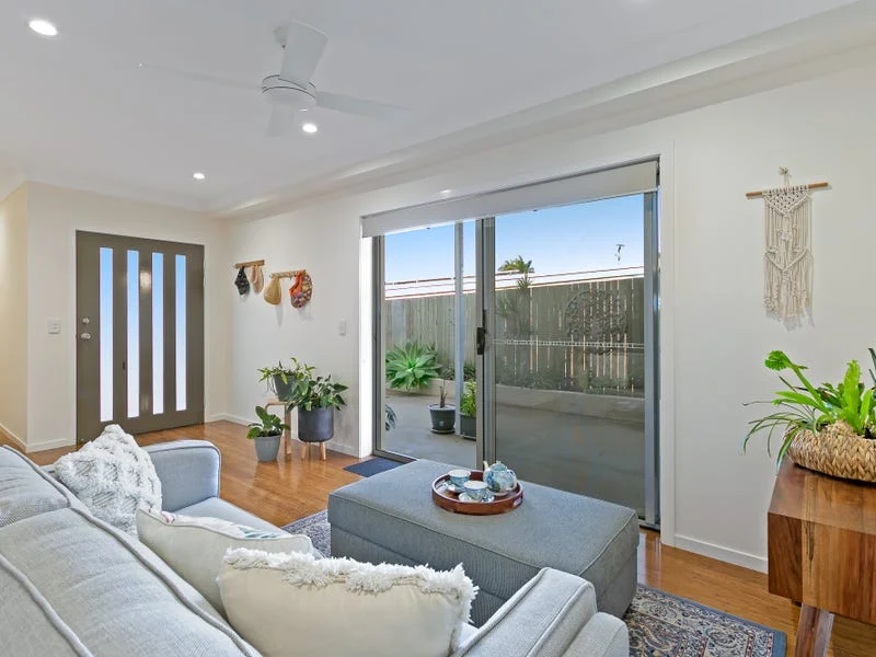 Additional image 5 of 8/133 Prince Edward Parade, Scarborough QLD 4020