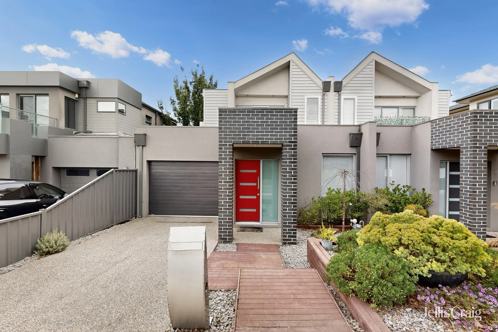6A Loch Crescent, Strathmore VIC 3041