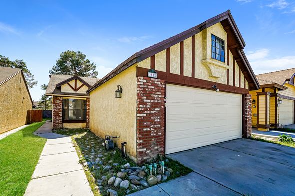 1138 E Avenue R7, PALMDALE, CA, 93550