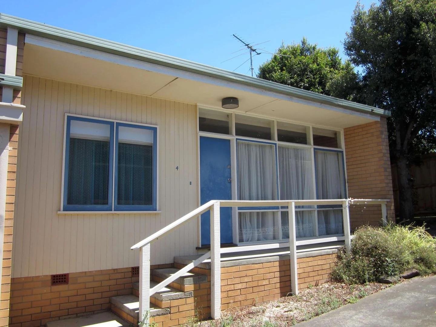 4/6-8 Cara Road, Highton VIC 3216