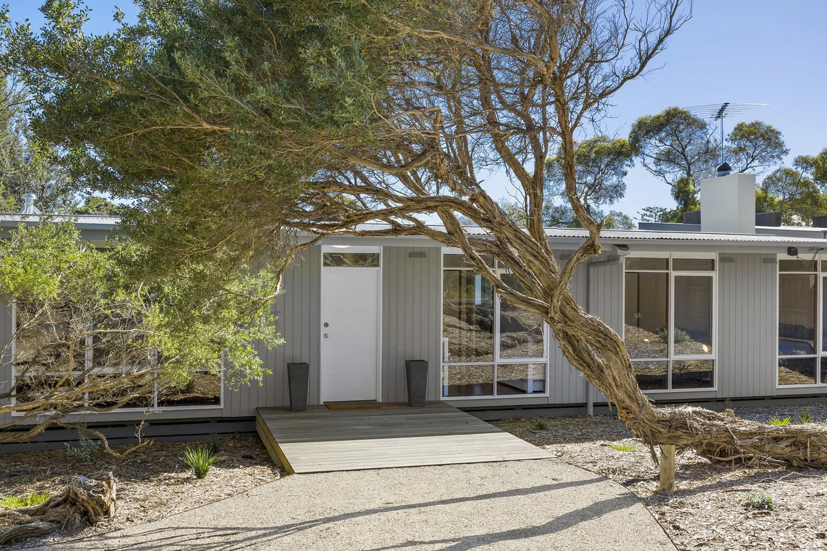 19 Girvan Grove, Point Lonsdale VIC 3225