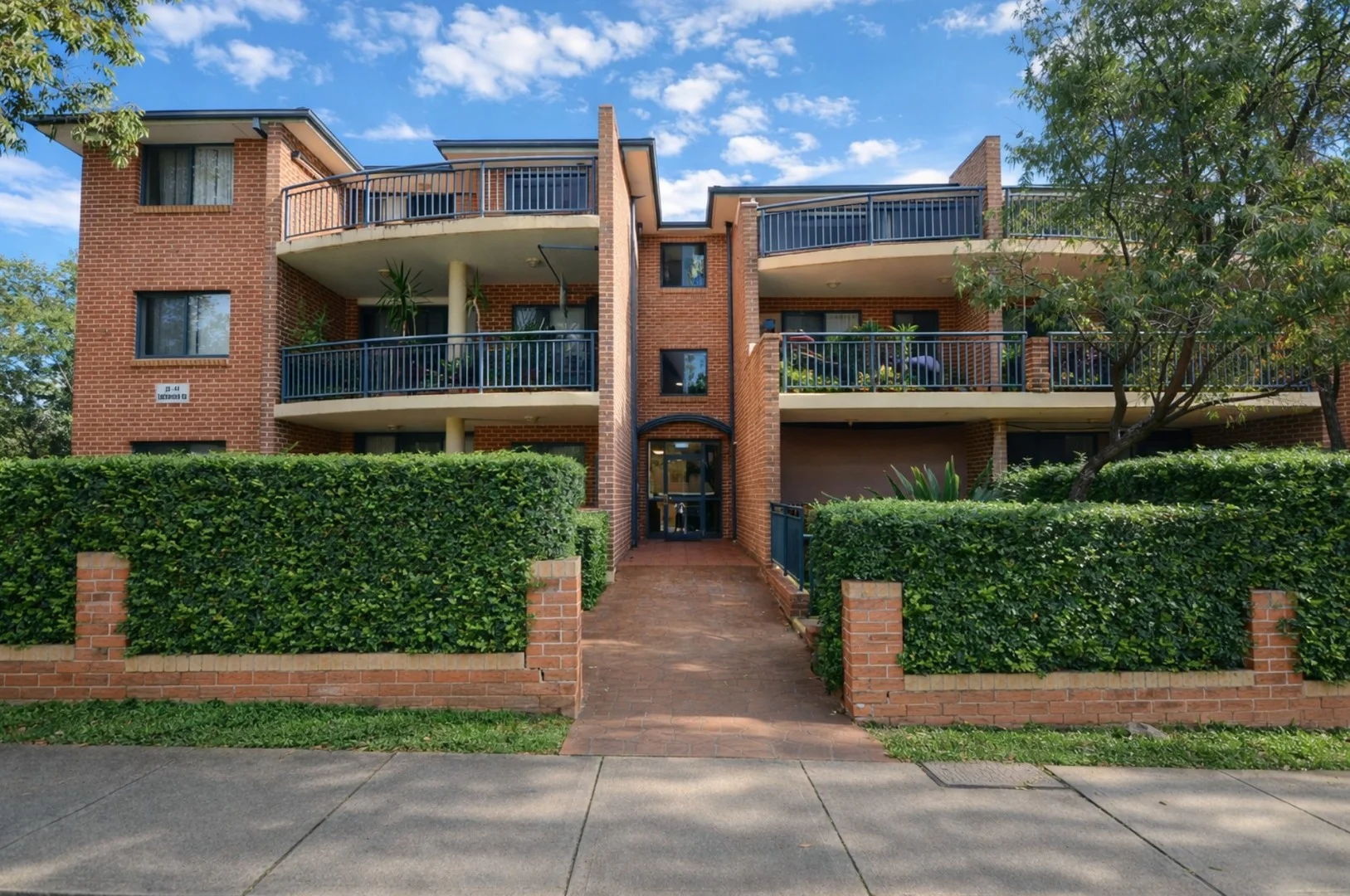8/38-44 Sherwood Road, Merrylands West NSW 2160