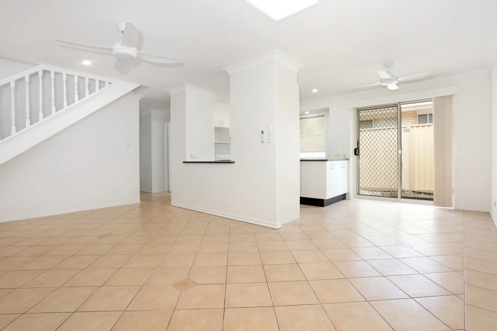 Additional image 4 of 157 Paradise Parade, Hollywell QLD 4216