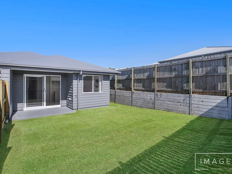Additional image 11 of 1/13 Mount Mitchell St, Park Ridge QLD 4125