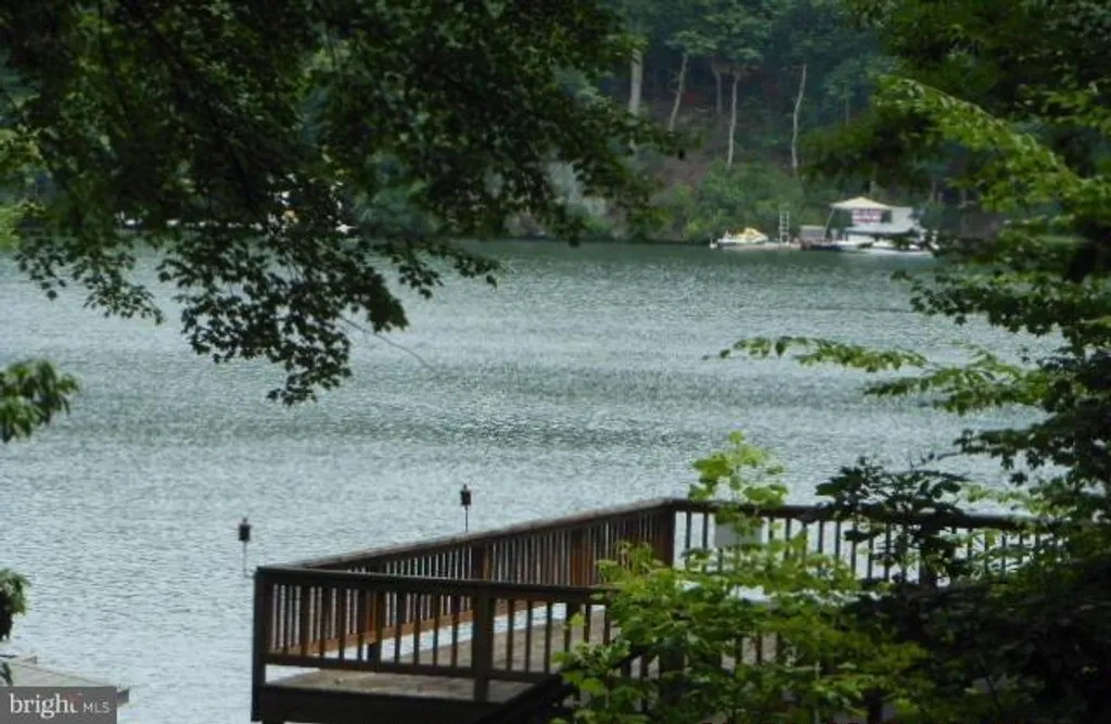 287 Edgewood Drive, Mineral, VA 23117