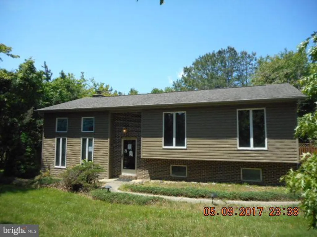 98 Wilson Road, Huntingtown, MD 20639