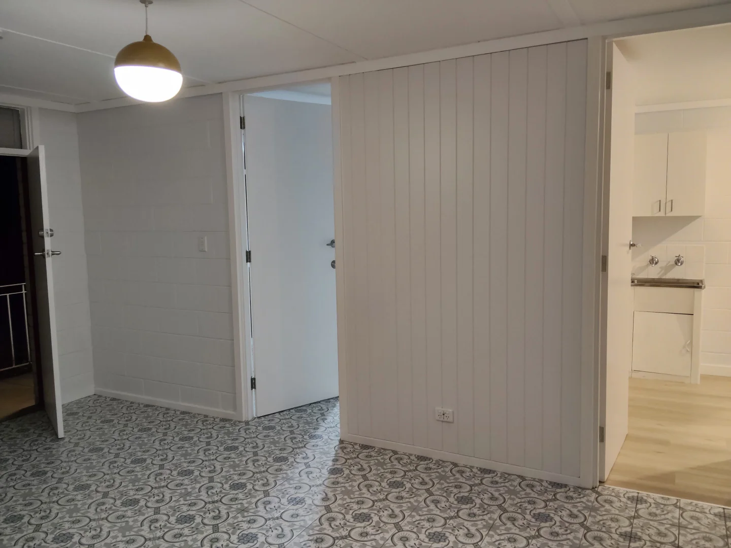 Unit 4/15 Railway Crescent, Moe VIC 3825 photo 2