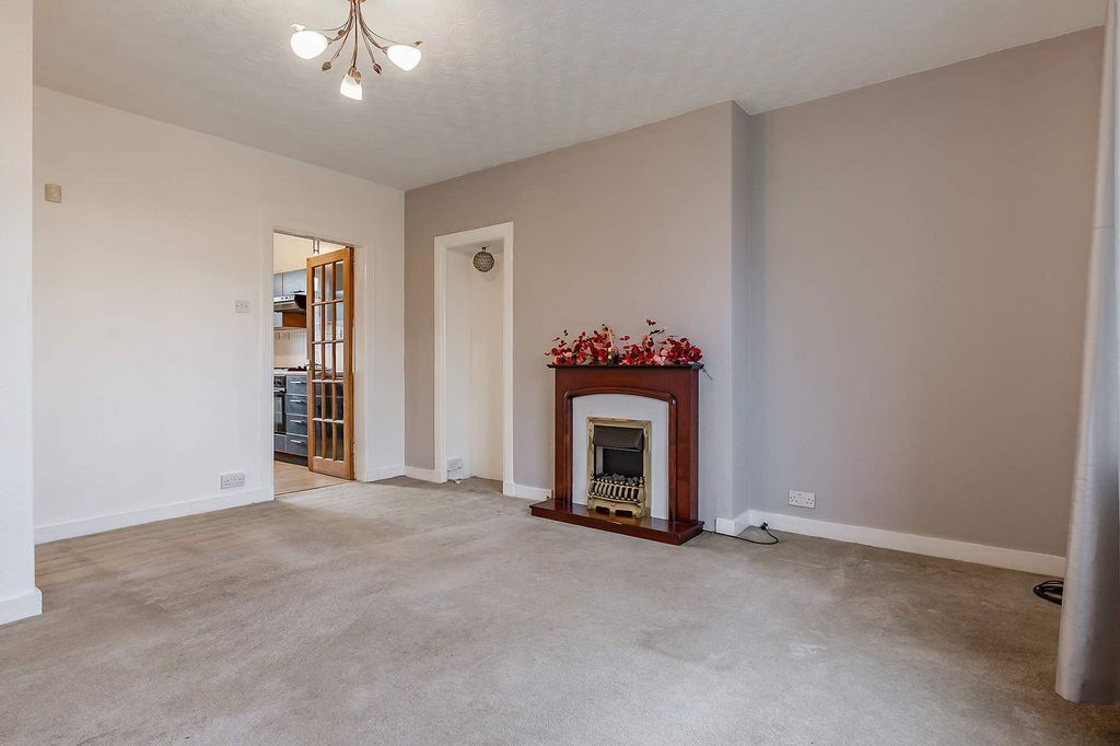 Additional image 3 of 2 bed flat for salePreston Road, Linlithgow EH49