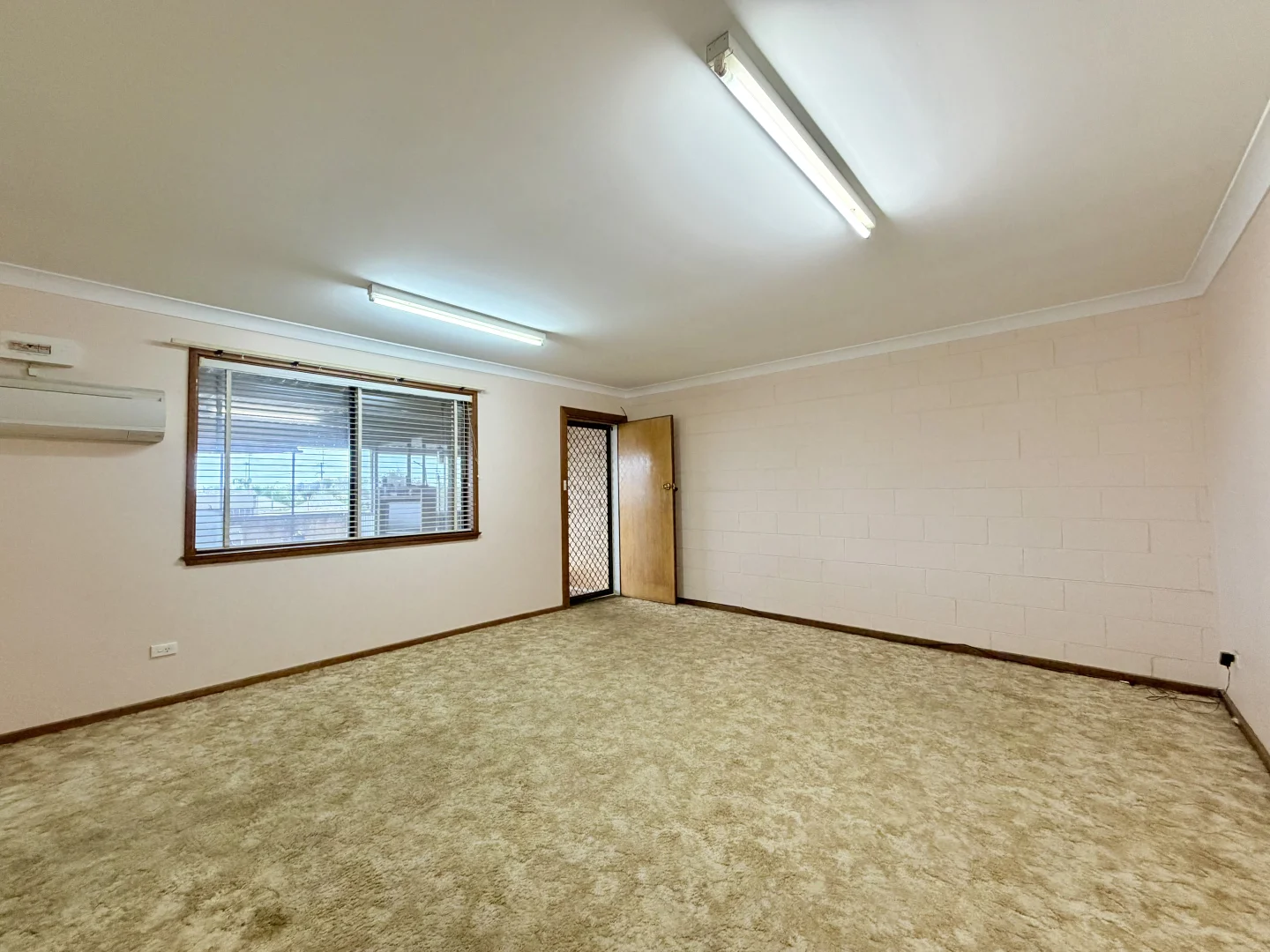 Additional image 4 of 2/362 Clarinda Street, Parkes NSW 2870