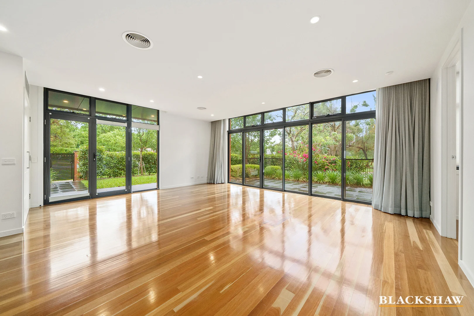 Additional image 2 of 32 Mueller Street, Yarralumla ACT 2600