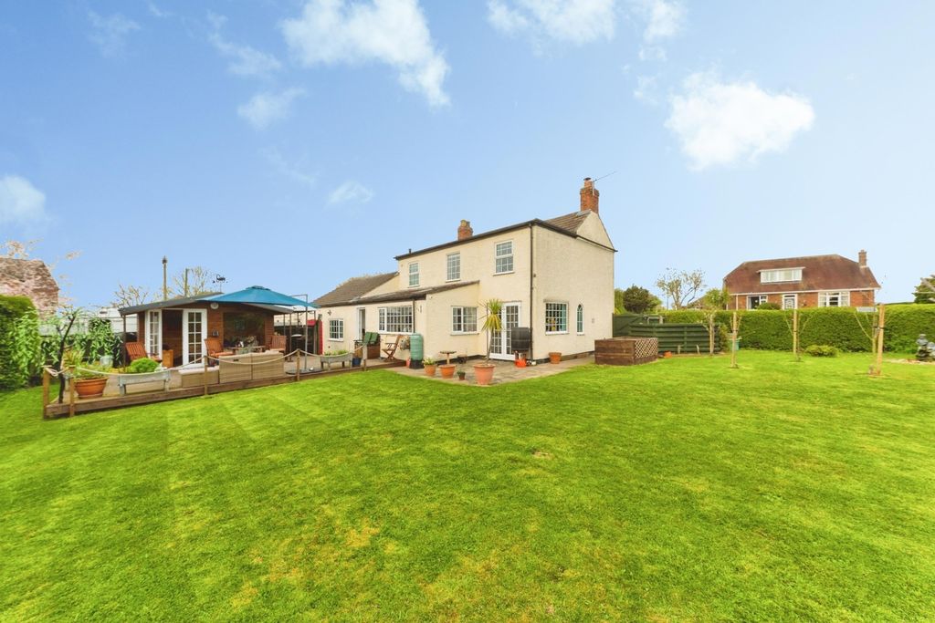 Additional image 4 of 3 bed detached house for saleTownside, East Halton, Immingham DN40