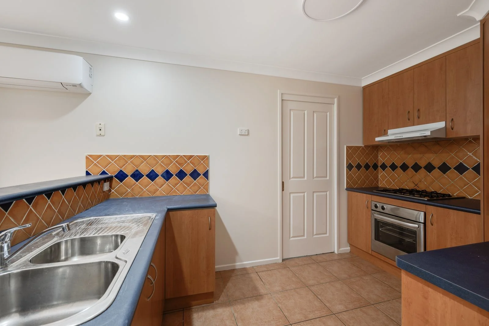 Additional image 3 of Unit 1/392 Stenner Street, Kearneys Spring QLD 4350