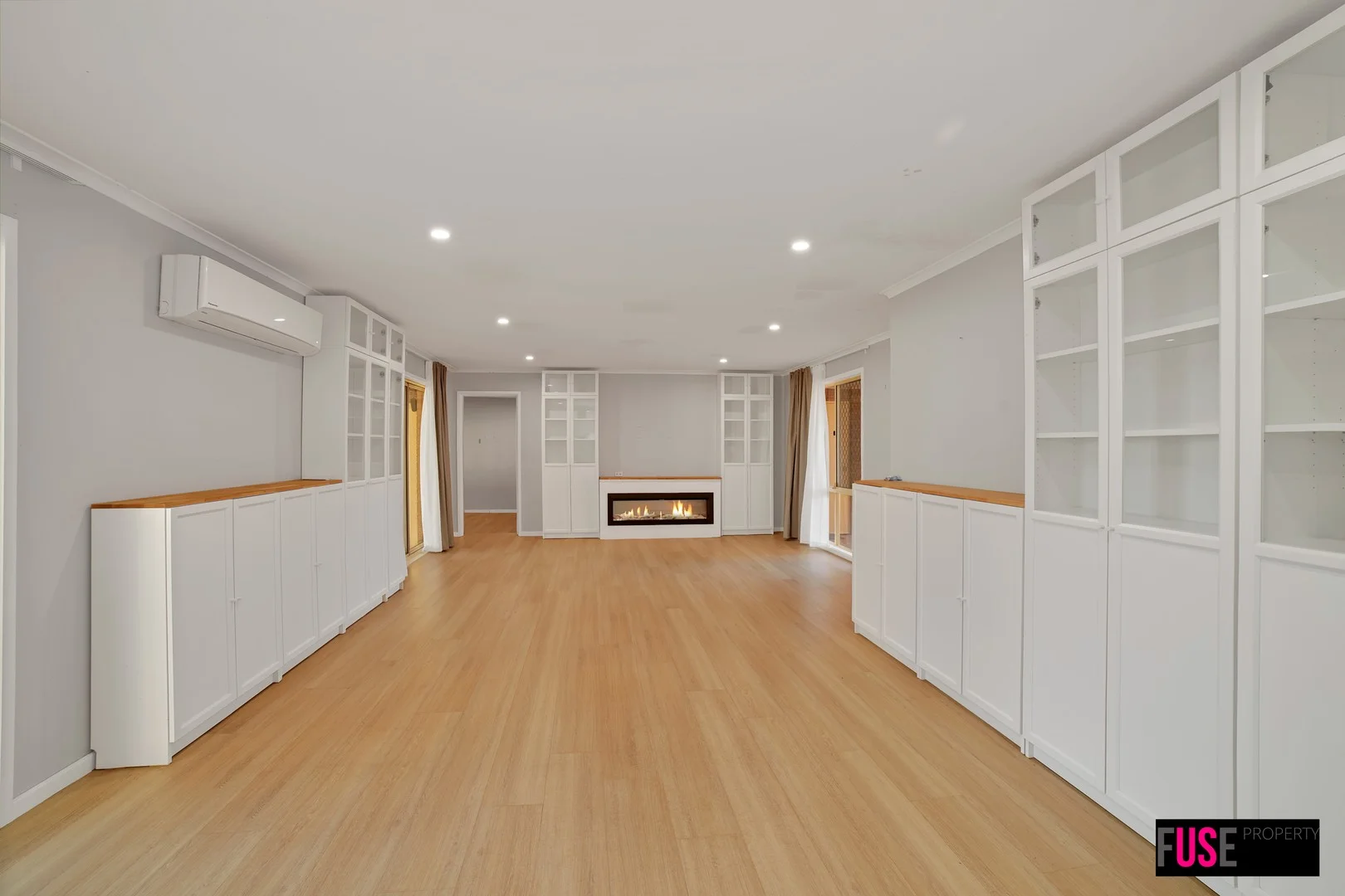 1 Mckivat Close, Gordon ACT 2906