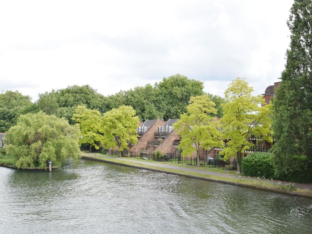 Additional image 4 of 1 Bed Flat, Kingfisher Place, RG1, N1 7GU
