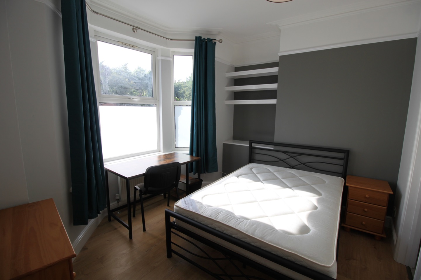Additional image 4 of 8 Bed Terraced House, Livingstone Road, SO14, N1 7GU