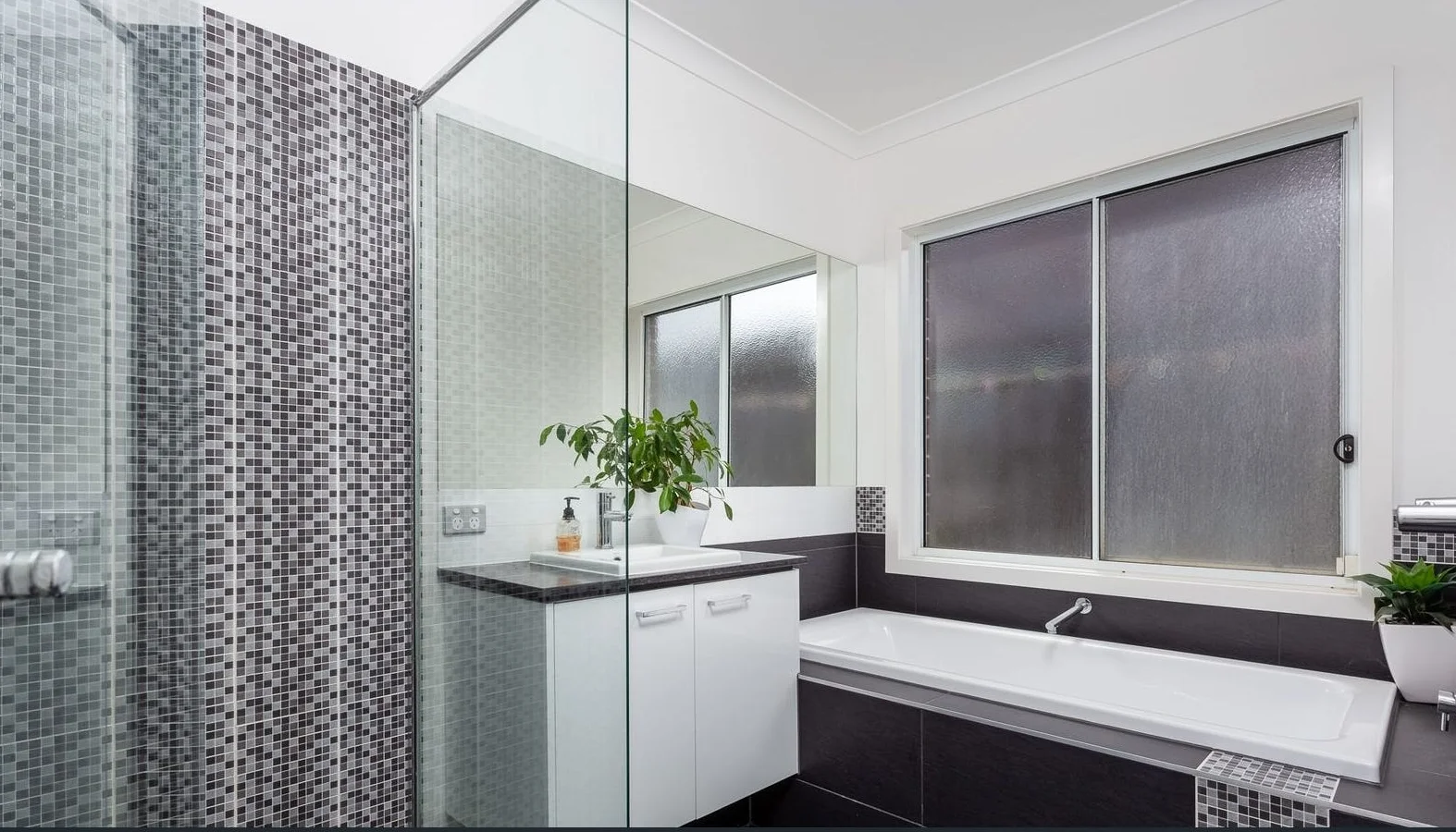 Additional image 8 of 44 Martaban Crescent, Point Cook VIC 3030