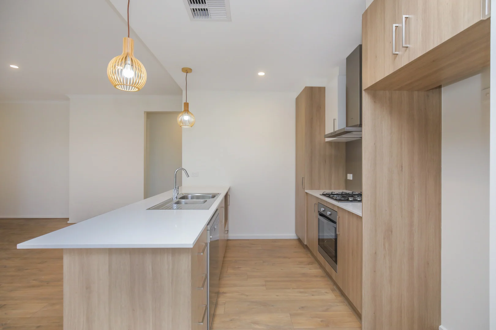 Additional image 3 of 48 Park Tce, Mount Barker SA 5251