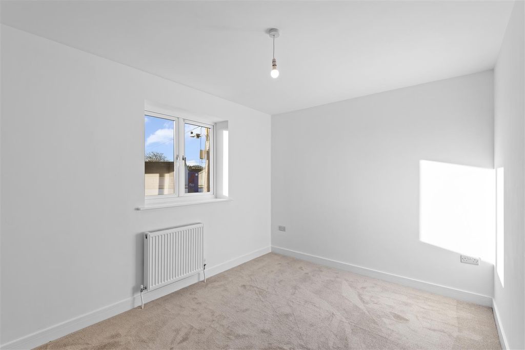 Additional image 15 of 3 bed detached house for saleLodway Gardens, Pill, Bristol BS20