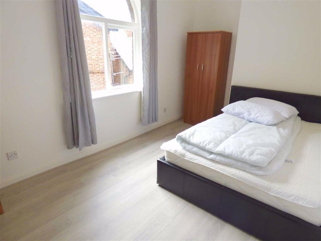 2 Bed Flat, Denison Court, M14, N1 7GU photo 5