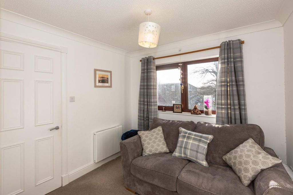 Additional image 10 of 3 bed maisonette for saleFolland Court, West Cross, Swansea SA3