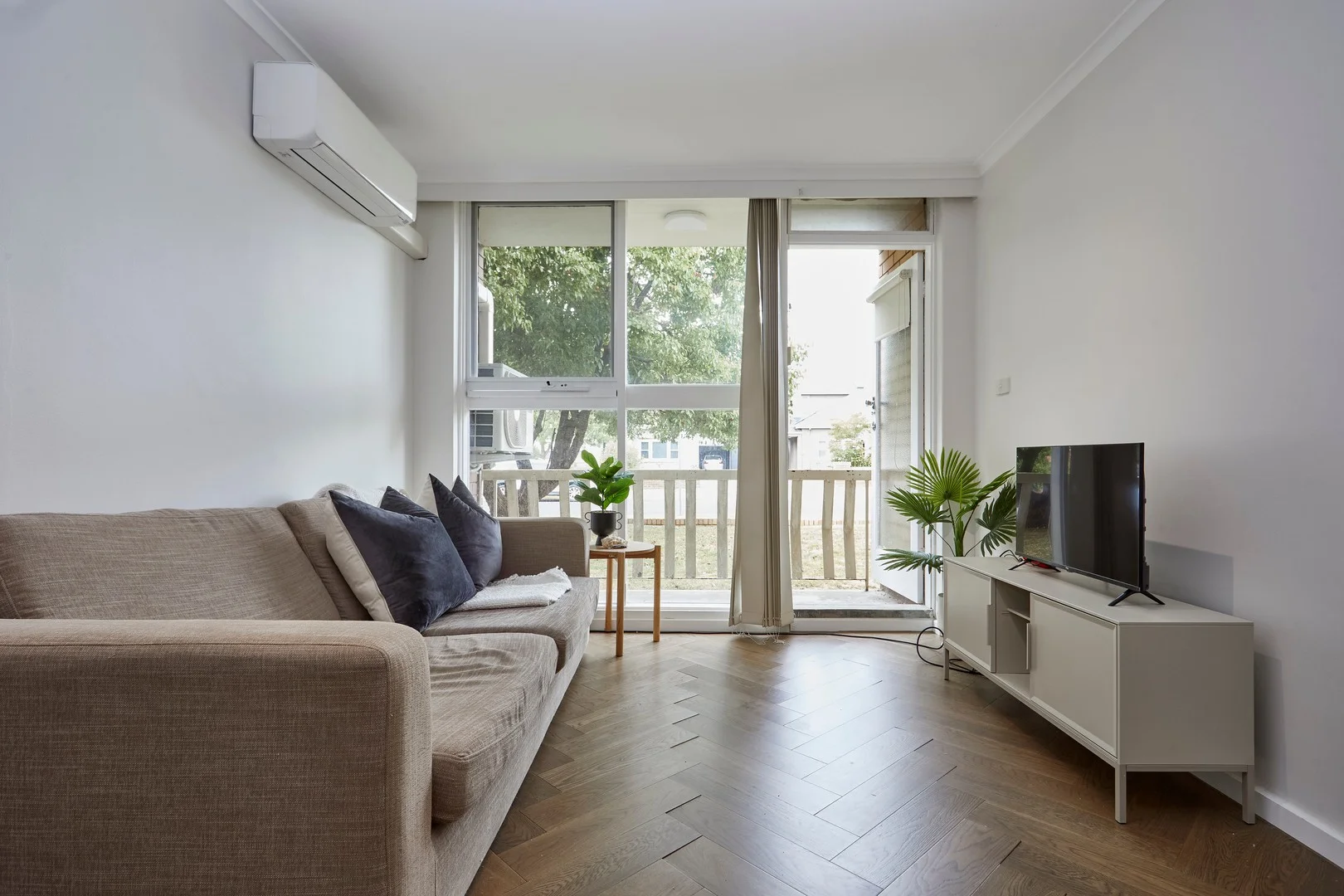 1/3b Innellan Rd, Murrumbeena VIC 3163