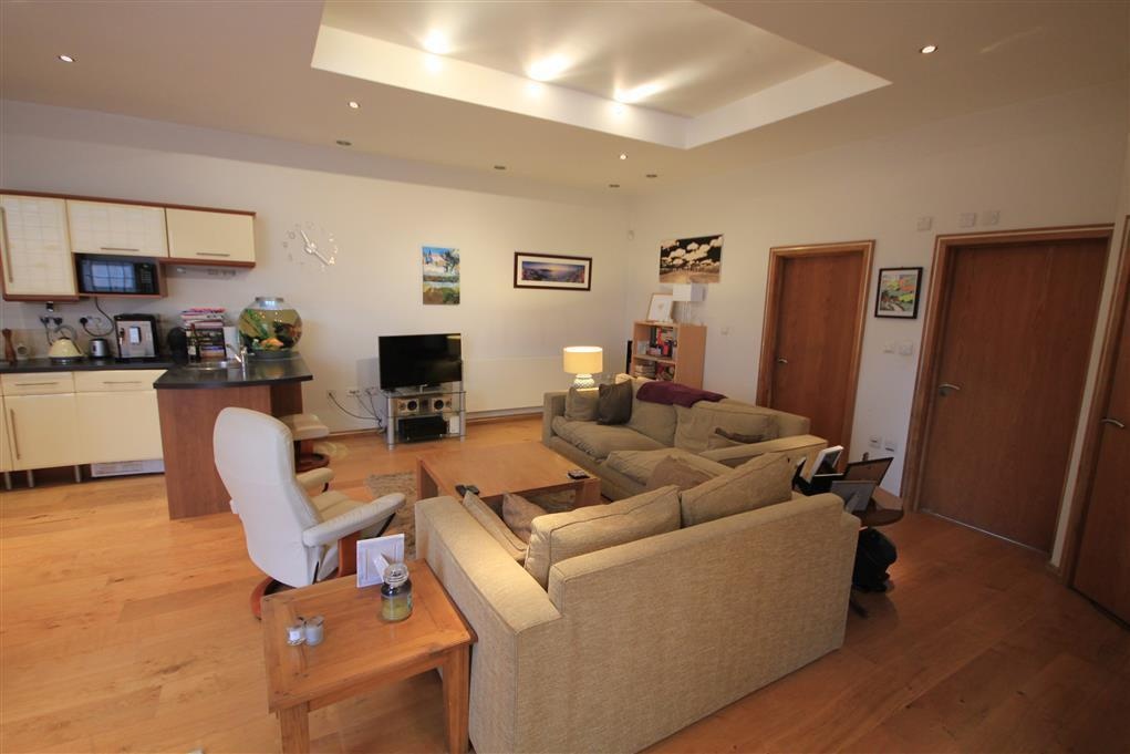Additional image 6 of 2 Bed Flat, Alexandra House, RG1, N1 7GU