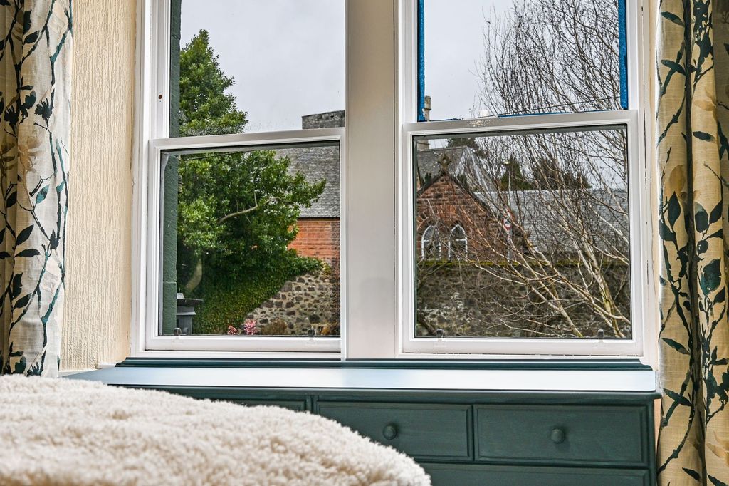 Additional image 12 of 3 bed flat for saleUpper Davaar, 75 High Street, Biggar ML12