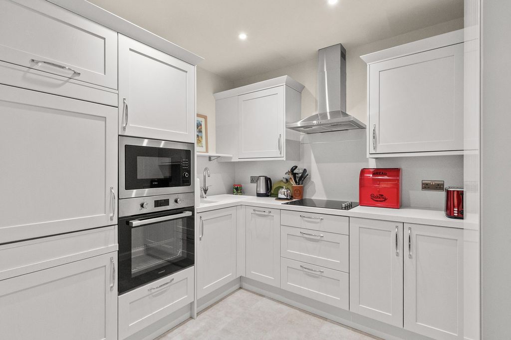 Additional image 5 of 2 bed flat for saleAnnfield Gardens, Stirling FK8