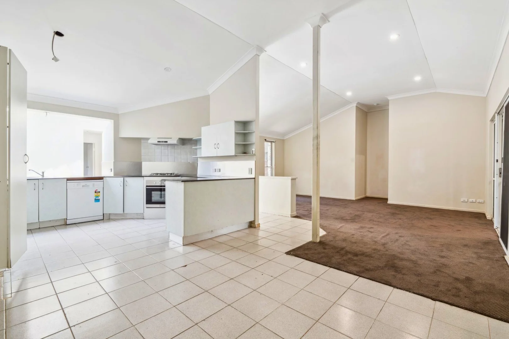Additional image 4 of 21 Whitian Drive, Carrara QLD 4211