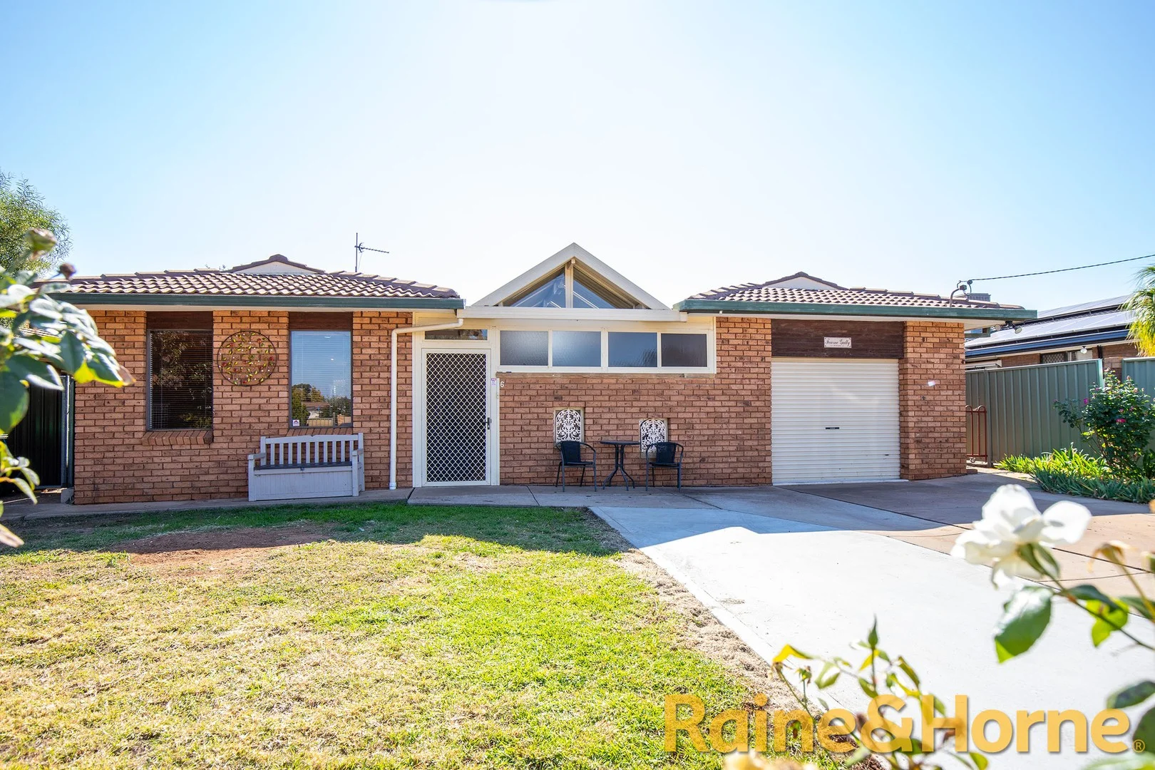 6 Page Avenue, Dubbo NSW 2830
