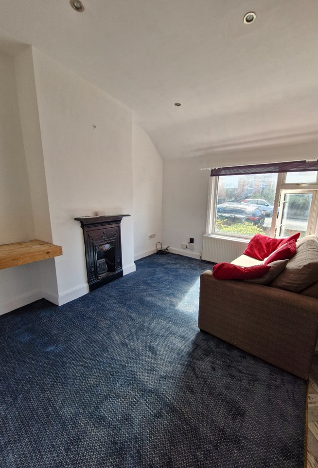 2 Bed Flat, Kimberley Road, BN2, N1 7GU