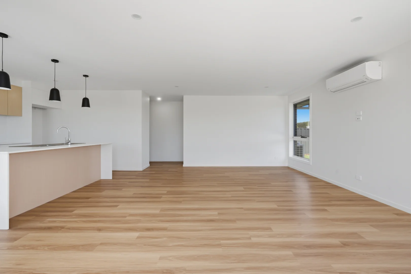 Additional image 3 of 2/10 Pimelea Close, George Town TAS 7253