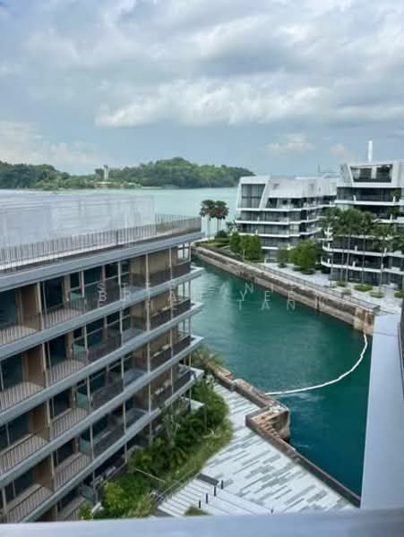 22 Harbourfront Avenue