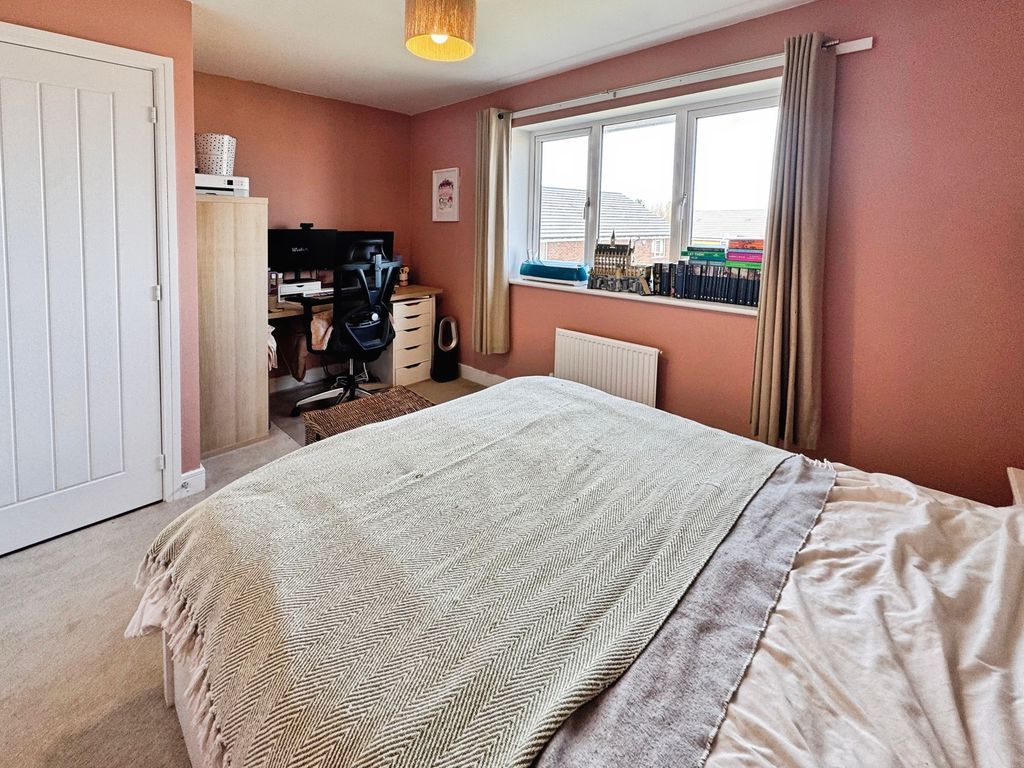 Additional image 9 of 3 bed town house for saleWagtail Gardens, Ryton NE40